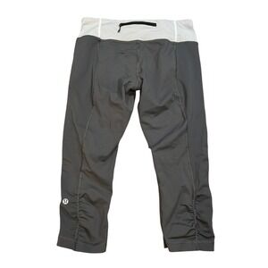Lululemon Gray Capri Crop Leggings Athletic‎ Workout Pants Ruched Women's Size 8